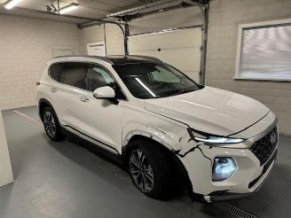 Voiture accidenté Hyundai Santa Fe PREMIUM 4WD PANORAMA 2020/3