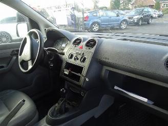 Volkswagen Caddy Combi Maxi MPV 1.9 TDi picture 5