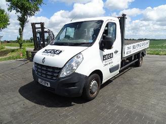 Renault Master 2.3 dCi picture 3